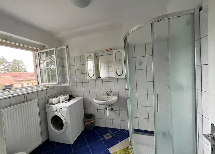 بيت شباب & Murgle