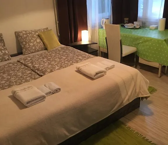 بيت شباب & Murgle *