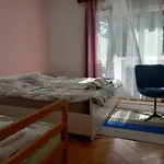 & Murgle Hostel