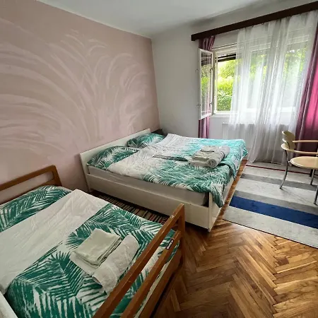 & Murgle Vandrerhjem *