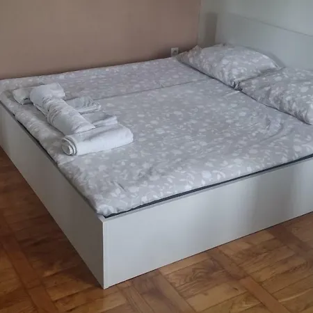 & Murgle Albergue Liubliana