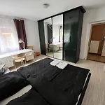 & Murgle Hostel *