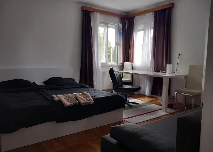 & Murgle Hostel Lublana